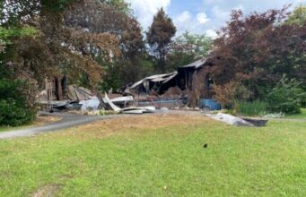 Incendio de vivienda en Shiloh deja una mujer fallecida Restos calcinados y escombros de una vivienda destruida por un incendio en el condado de Marion.