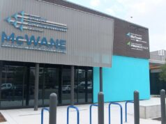 Junior Achievement abre centro financiero en Birmingham Fachada moderna del Centro de Educación Económica Junior Achievement McWane en Birmingham, Alabama.