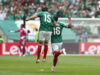 México rompe maldición histórica en inauguración mundialista Julián Quiñones festeja junto a Israel Reyes el primer gol de México en el Mundial 2026.