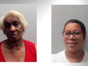 Maltrato infantil en guardería de Talladega deja dos condenadas Fotografías de fichaje policial de Shirley Curry y Jasmine Ragland, acusadas de maltrato infantil en una guardería.