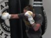 Anna Melisano debuta este fin de semana en la UFC La peleadora Anna Melisano entrena golpeo con guantes blancos en el gimnasio Spartan Fitness de Alabama.