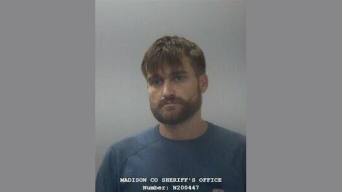 Huntsville registra arresto de un hombre por sobredosis de menor Foto de ficha policial de Christopher Todd Wilson, acusado de homicidio involuntario en Huntsville.