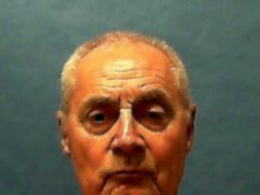 Ejecutan a Dennis Sochor en Florida por crimen de 1981 Retrato oficial del recluso Dennis Sochor de 74 años con uniforme naranja antes de su ejecución en Florida.