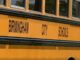 Inscripción escolar en Birmingham registra retraso de 10,000 alumnos Lateral de un autobús escolar amarillo con el rótulo oficial en letras negras de las Escuelas de la Ciudad de Birmingham.