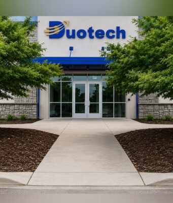 Duotech expande su sede de defensa en Huntsville Fachada exterior del edificio de Duotech Services en Huntsville con entrada principal y jardinería.
