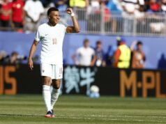 Francia clasifica a semifinales del Mundial tras vencer a Marruecos El futbolista Kylian Mbappé celebra sonriendo con el puño en alto durante el partido Francia contra Marruecos.