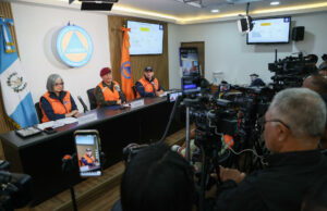 Guatemala reporta múltiples réplicas y emergencias tras terremoto en México Conferencia de prensa de Conred en Guatemala sobre emergencias tras terremoto en México.