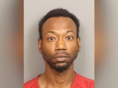 Patrick Stallworth suma cargos en prisión por contrabando Fotografía de ficha policial de Patrick Stallworth, implicado en el caso de la menor Cupcake McKinney en Alabama.