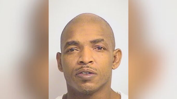 Acusan a hombre de Tuscaloosa de secuestro en Nochebuena Foto de ficha policial de Randall Latroy Richardson, acusado de secuestro federal en Tuscaloosa.