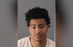 Tiroteo en Birmingham deja un tercer arrestado por asesinato Retrato policial de Roderick Ivy, joven acusado de asesinato capital por el tiroteo en Birmingham.