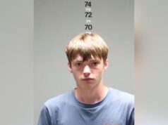 Arresto por traficar especies protegidas en Alabama Foto policial de Aiden Throndson tras su arresto por tráfico de especies en Alabama.