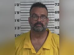 Arresto en Cullman tras intervención policial por drogas Retrato policial de Jason Watwood tras su arresto por cargos de drogas en Cullman, Alabama.