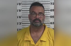 Arresto en Cullman tras intervención policial por drogas Retrato policial de Jason Watwood tras su arresto por cargos de drogas en Cullman, Alabama.