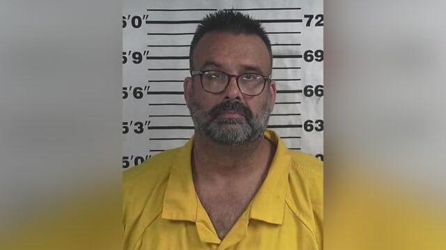 Retrato policial de Jason Watwood tras su arresto por cargos de drogas en Cullman, Alabama.