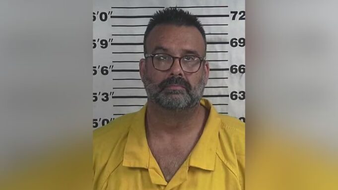 Arresto en Cullman tras intervención policial por drogas Retrato policial de Jason Watwood tras su arresto por cargos de drogas en Cullman, Alabama.