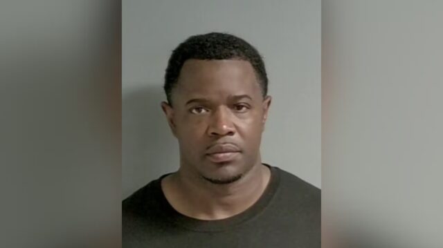 aubrey-jamaal-butler-arresto-pornografia-oxford Foto policial de Aubrey Jamaal Butler arrestado en Oxford por cargos de pornografía infantil.