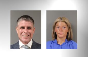 Dos imputados en Alabama por la sobredosis de un bebé Fotos policiales de Charles Young y Kayla Brasher, imputados en Alabama por sobredosis de un bebé.