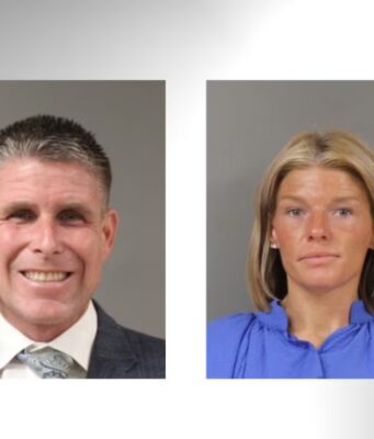 Dos imputados en Alabama por la sobredosis de un bebé Fotos policiales de Charles Young y Kayla Brasher, imputados en Alabama por sobredosis de un bebé.