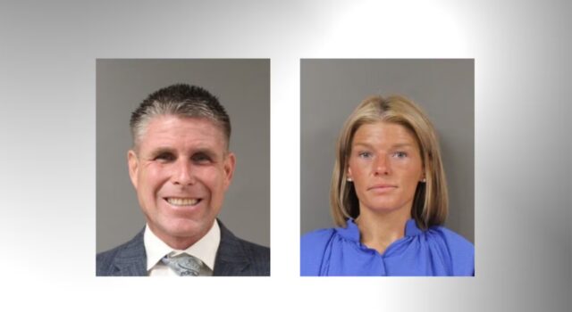 Dos imputados en Alabama por la sobredosis de un bebé Fotos policiales de Charles Young y Kayla Brasher, imputados en Alabama por sobredosis de un bebé.