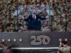 Dimisión en el Ejército de EE. UU. sacude el Pentágono Dan Driscoll emite un discurso frente a soldados durante un evento oficial del Ejército de Estados Unidos.