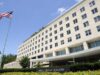 EE. UU. revocaría visas a quienes pidan asilo en el país Sede del Departamento de Estado de EE. UU. en el edificio Harry S. Truman sobre medidas relativas a visas y asilo.