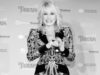 Murió Dolly Parton la leyenda de la música country a los 80 años Fotografía de archivo donde se aprecia a la legendaria cantante estadounidense Dolly Parton con su emblemática estética brillante y rubia, reflejando la esencia que la convirtió en un ícono global de la música.