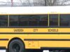 Gadsden City Schools renueva autobuses escolares con 1 millón Nuevo autobús escolar amarillo con la leyenda Gadsden City Schools en el lateral.