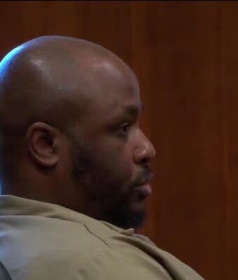 Ejecución en Alabama cierra jornada histórica de penas de muerte Jeremy Williams presente en una audiencia judicial en Alabama antes de su ejecución por inyección letal.