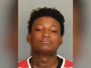 Investigación de robo en Birmingham deja un arrestado Foto policial de ficha de Jorden Whitfield, arrestado por la Policía de Birmingham en Alabama.