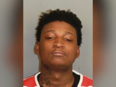 Investigación de robo en Birmingham deja un arrestado Foto policial de ficha de Jorden Whitfield, arrestado por la Policía de Birmingham en Alabama.