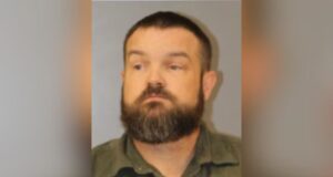 Nueva sentencia para exsargento por agresión en Blount Foto policial del exsargento Joseph Ray Snow, recondenado por agresión en la cárcel de Blount.