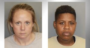 Arresto en Birmingham por robo e irrupción en vehículo Fotos policiales de Lindsey White y Martika Woods arrestadas por robo de vehículos en Birmingham.