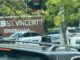 Tiroteo fatal de la policía en Alabama deja un muerto Patrullas de policía estacionadas en Alabama frente al letrero del hospital UAB St. Vincent’s Birmingham.