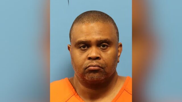 Foto policial de Schmohn Juaquine Dunn, ofensor sexual arrestado en Pelham tras usar un nombre falso.