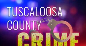 Arrestan en Northport a hombre acusado de abuso infantil Gráfico ilustrativo de sucesos con el texto Tuscaloosa County Crime y unas esposas de policía.